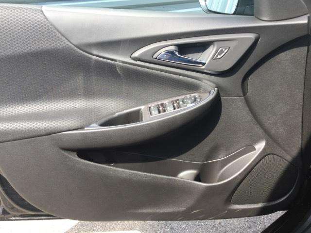 2017 Chevrolet Malibu LT 4dr Sedan